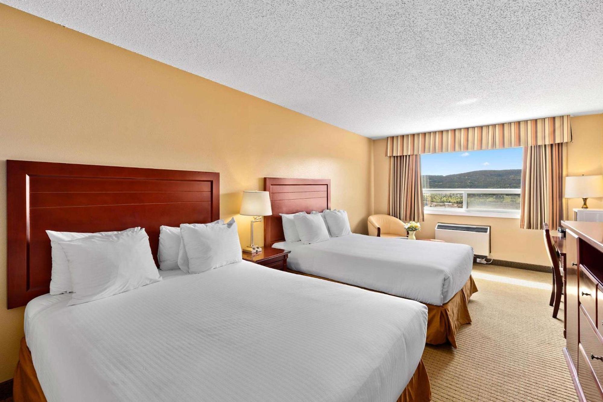Coast Fraser Inn Williams Lake Extérieur photo